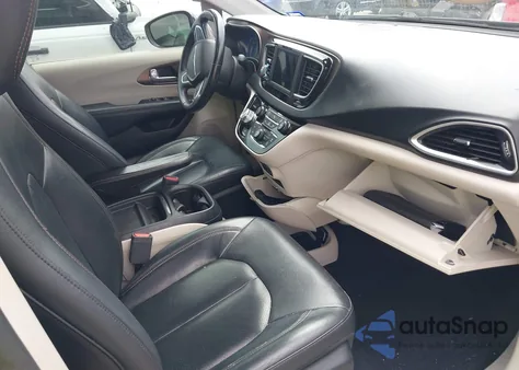 2018 Chrysler Pacifica Touring L from USA, damaged, VIN 2C4RC1BG0JR149157